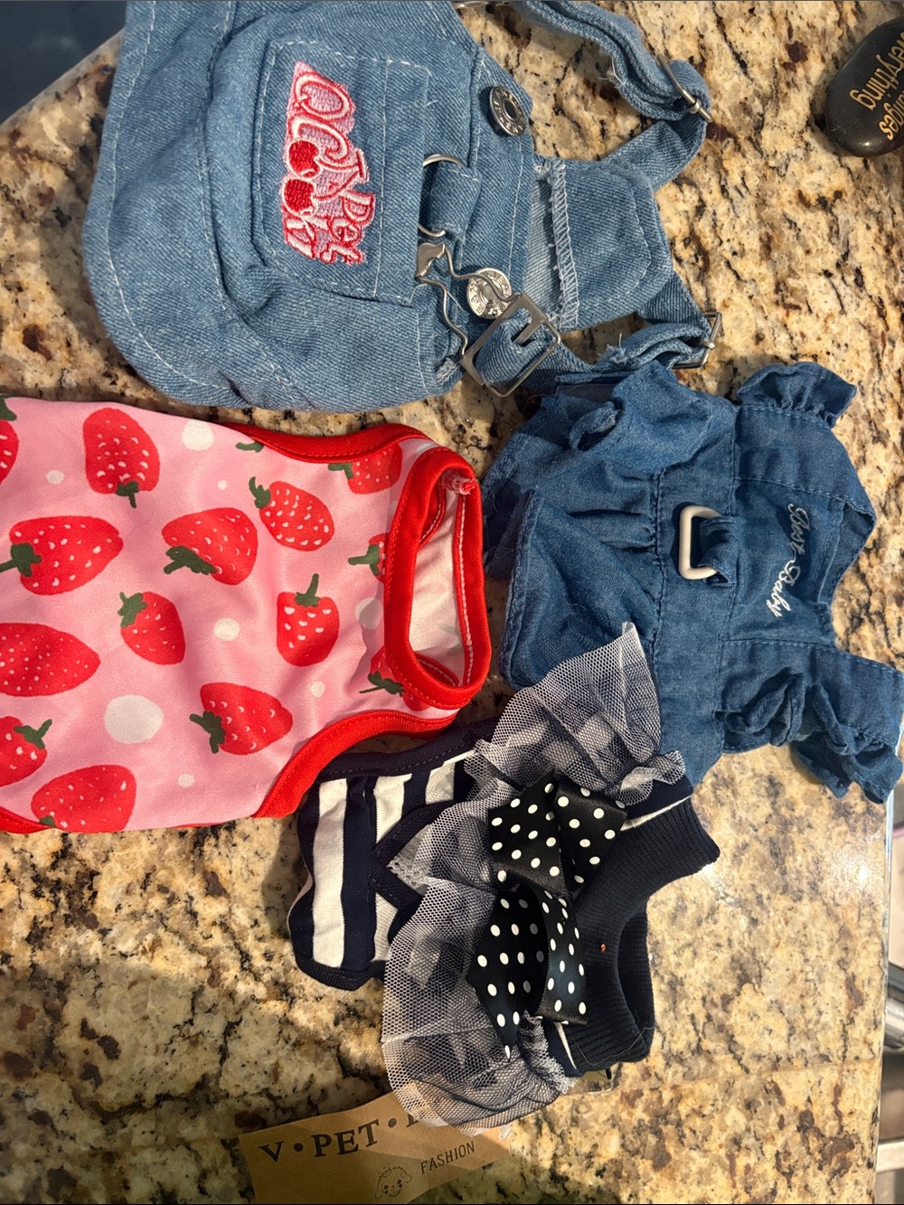 Dog xs clothes. Female. Pink, Blue, Green, White .Washed! Fit xs Pomeranian - Picture 2 of 9